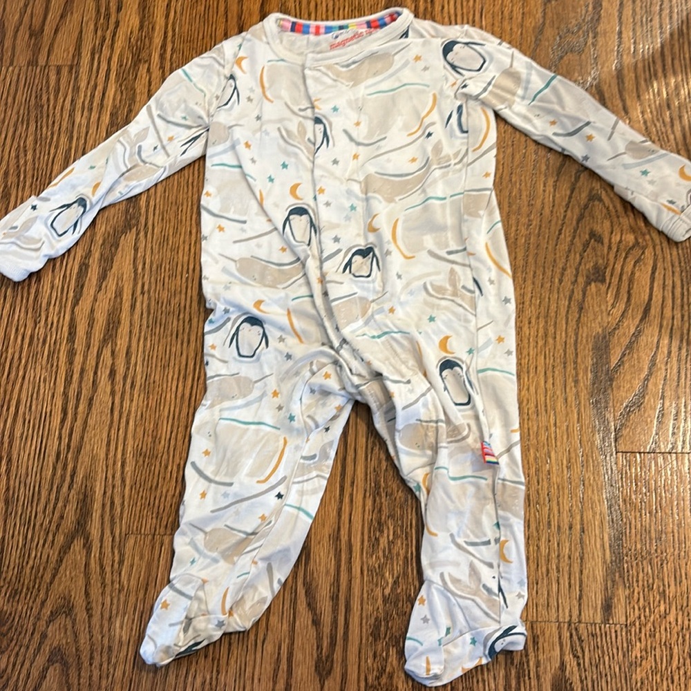 Size 0-3 Magnetic Me